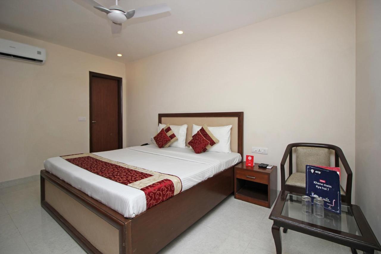 Oyo Hotel Blu Pebbles Near Delhi Airport نيودلهي المظهر الخارجي الصورة