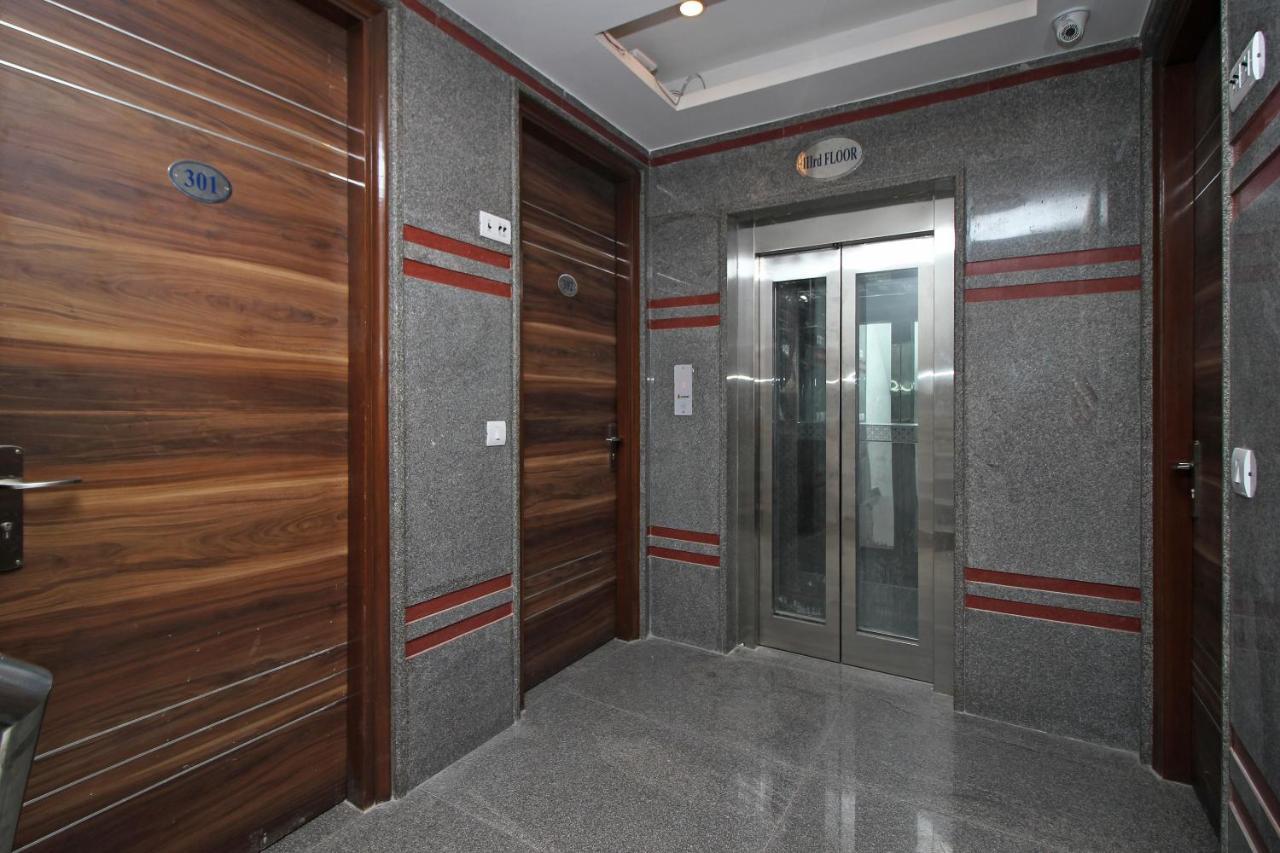 Oyo Hotel Blu Pebbles Near Delhi Airport نيودلهي المظهر الخارجي الصورة