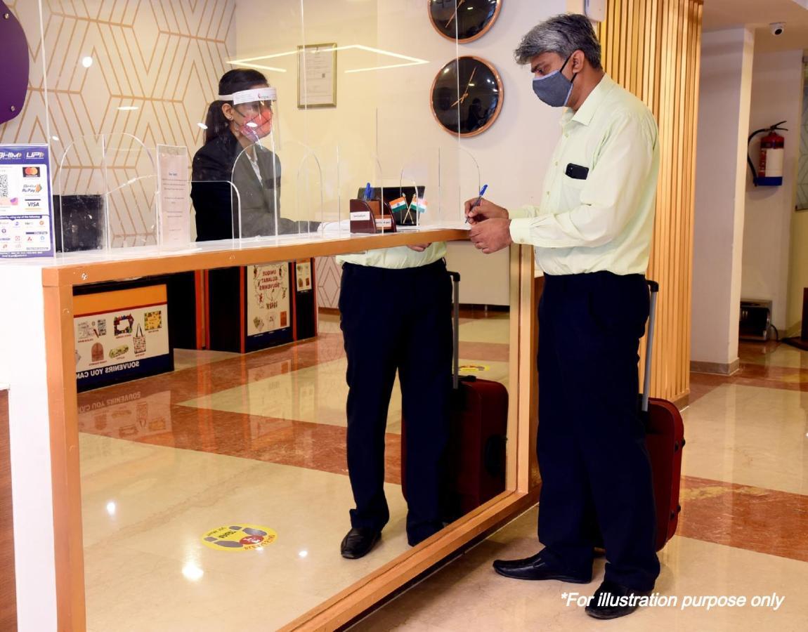 Oyo Hotel Blu Pebbles Near Delhi Airport نيودلهي المظهر الخارجي الصورة